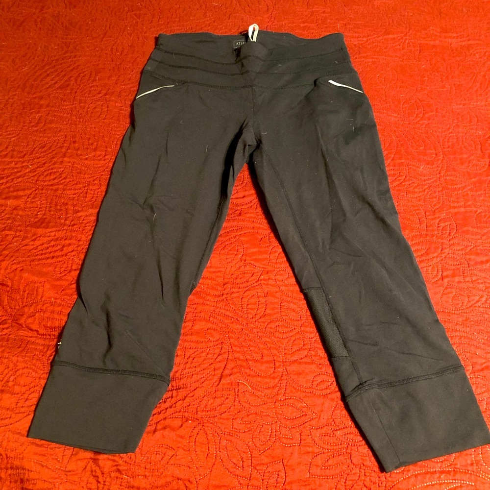 Athleta capri pants